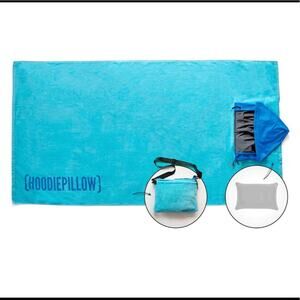 Hoodiepillow 5 in 1 Blue Beach Towel built in hood pockets convertible into bag